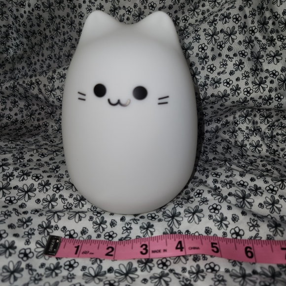 LED Cat Night Light - Picture 8 of 11